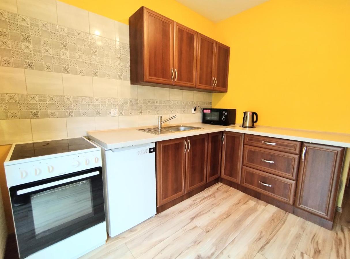 Yellow Apartment Groß Salze Exterior foto